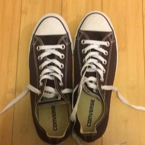 Brown Converse Men’s 7, Women’s 9